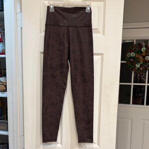 Offline by Aerie The Hugger High Waisted Leggings Brown Crackle Size X-Small
